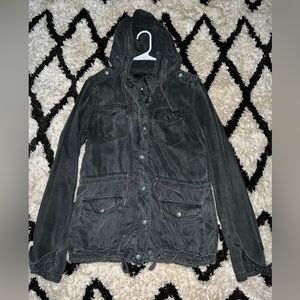 Max jeans size Small women’s utility jacket